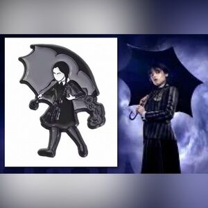 $4 HALLOWEEN PIN BROOCH. NEW. $4 IF BUNDLED